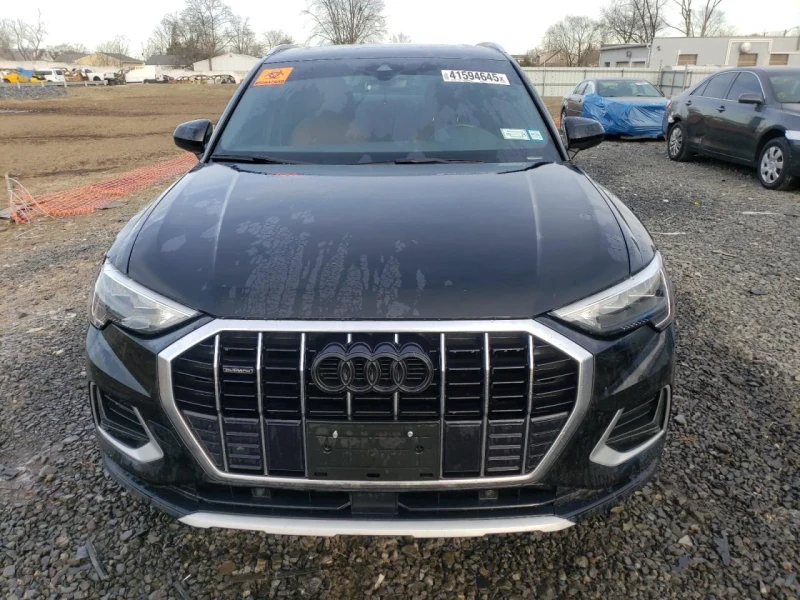 Audi Q3, снимка 2 - Автомобили и джипове - 49444811