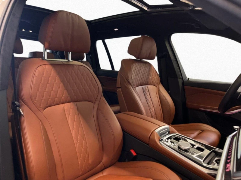BMW X7 40i* M SPORT* PANO* H&K* HEAD-UP* DISTR* , снимка 9 - Автомобили и джипове - 51743719