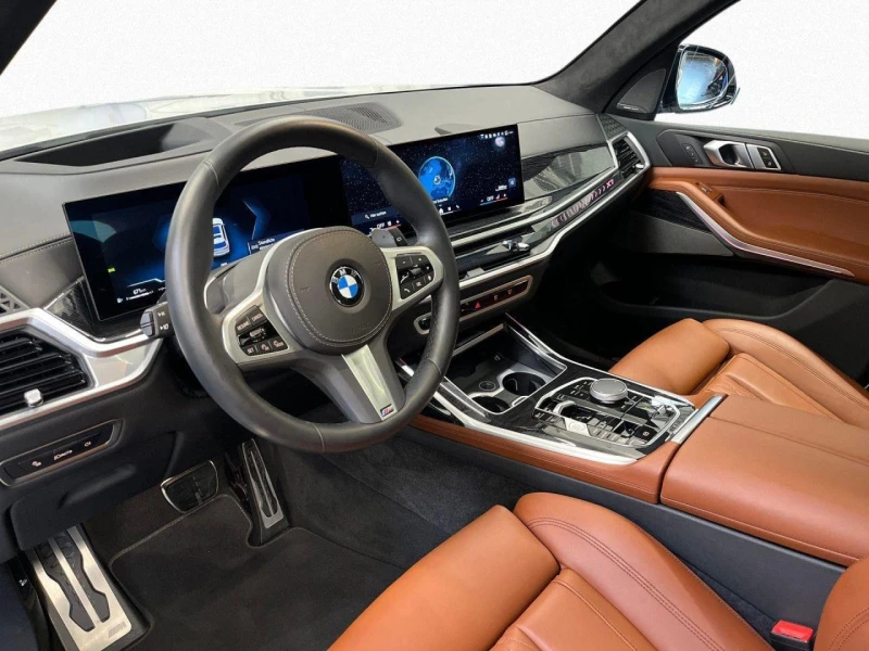 BMW X7 40i* M SPORT* PANO* H&K* HEAD-UP* DISTR* , снимка 5 - Автомобили и джипове - 51743719