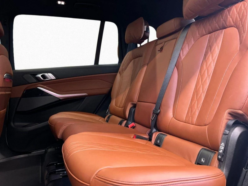 BMW X7 40i* M SPORT* PANO* H&K* HEAD-UP* DISTR* , снимка 10 - Автомобили и джипове - 51743719