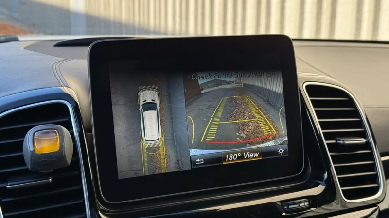 Mercedes-Benz GLS 63 AMG 4MATIC * * 7 МЕСТЕН * * CARFAX * * АВТОКРЕДИТ * * , снимка 15 - Автомобили и джипове - 53180714