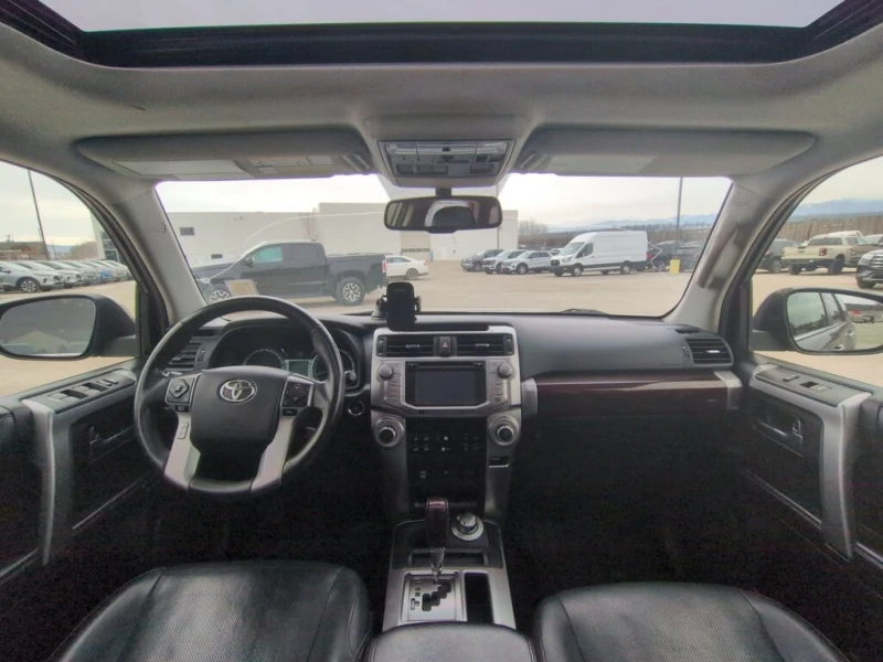 Toyota 4runner 4WD* 7 SEATER* Cruise Control* Кожа* Подгрев* НАВИ, снимка 9 - Автомобили и джипове - 53513495