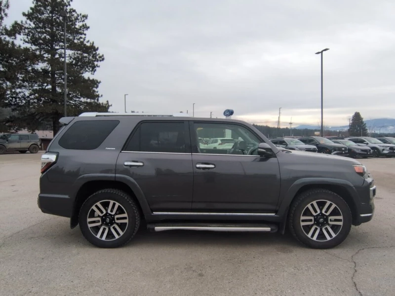 Toyota 4runner 4WD* 7 SEATER* Cruise Control* Кожа* Подгрев* НАВИ, снимка 4 - Автомобили и джипове - 53513495