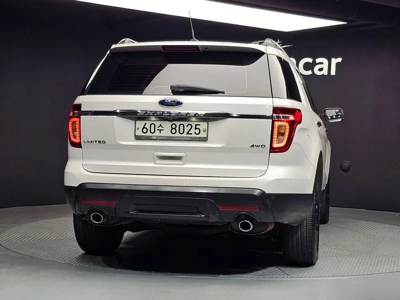 Ford Explorer 3.5 AWD, снимка 4 - Автомобили и джипове - 54350133