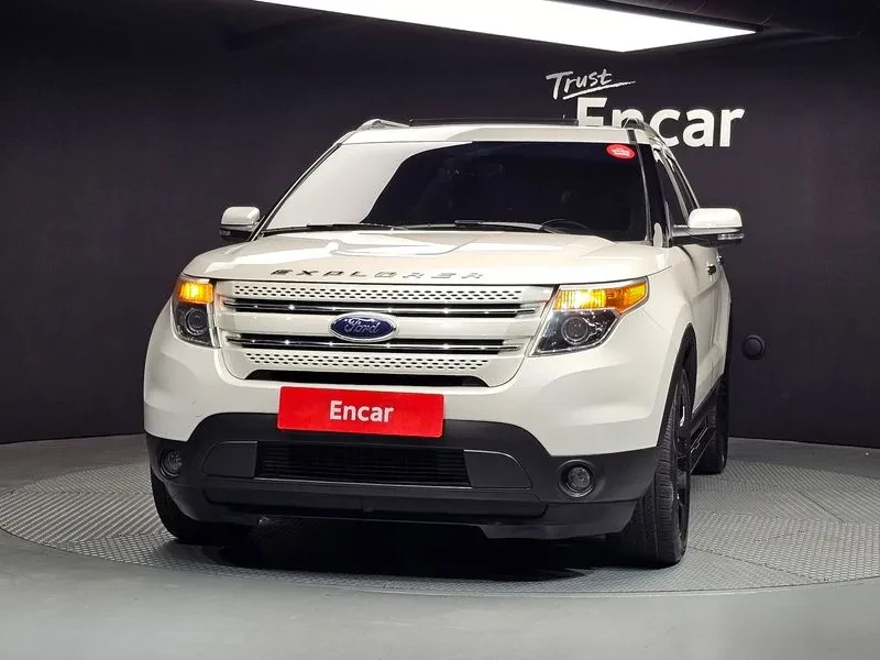 Ford Explorer 3.5 AWD, снимка 3 - Автомобили и джипове - 54350133
