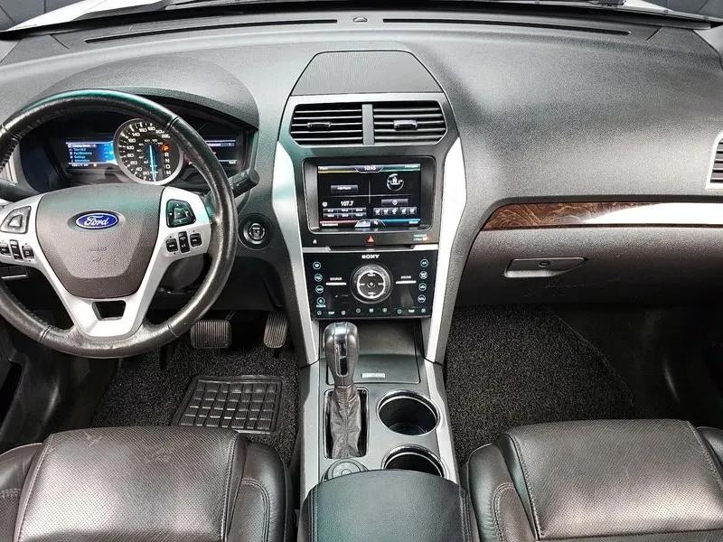 Ford Explorer 3.5 AWD, снимка 7 - Автомобили и джипове - 54350133