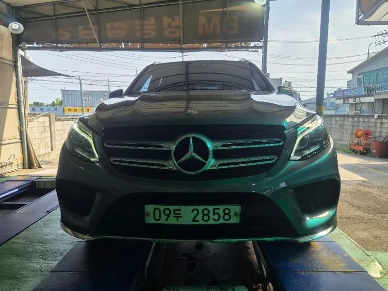 Mercedes-Benz GLE 350d - САМО 30% АВАНС