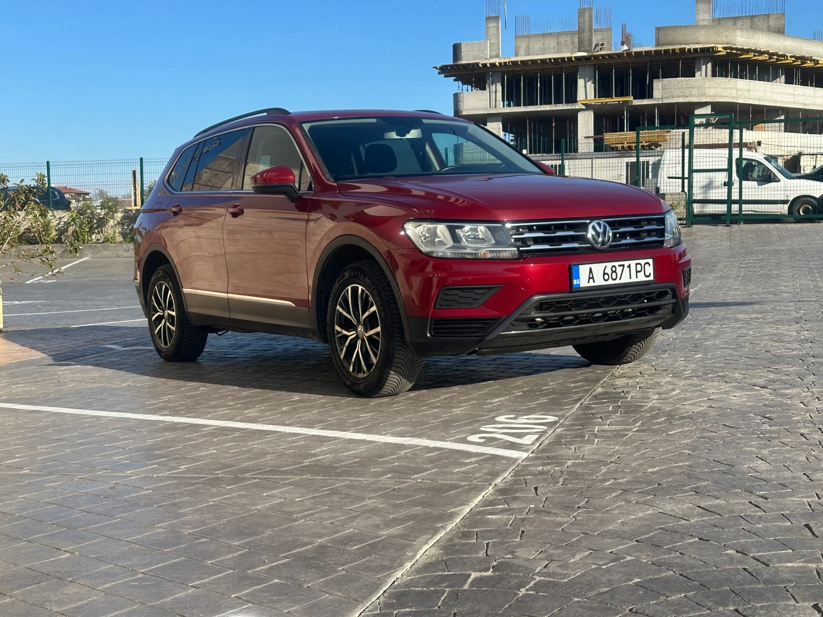 VW Tiguan Allspace SE 4MOTION, снимка 1