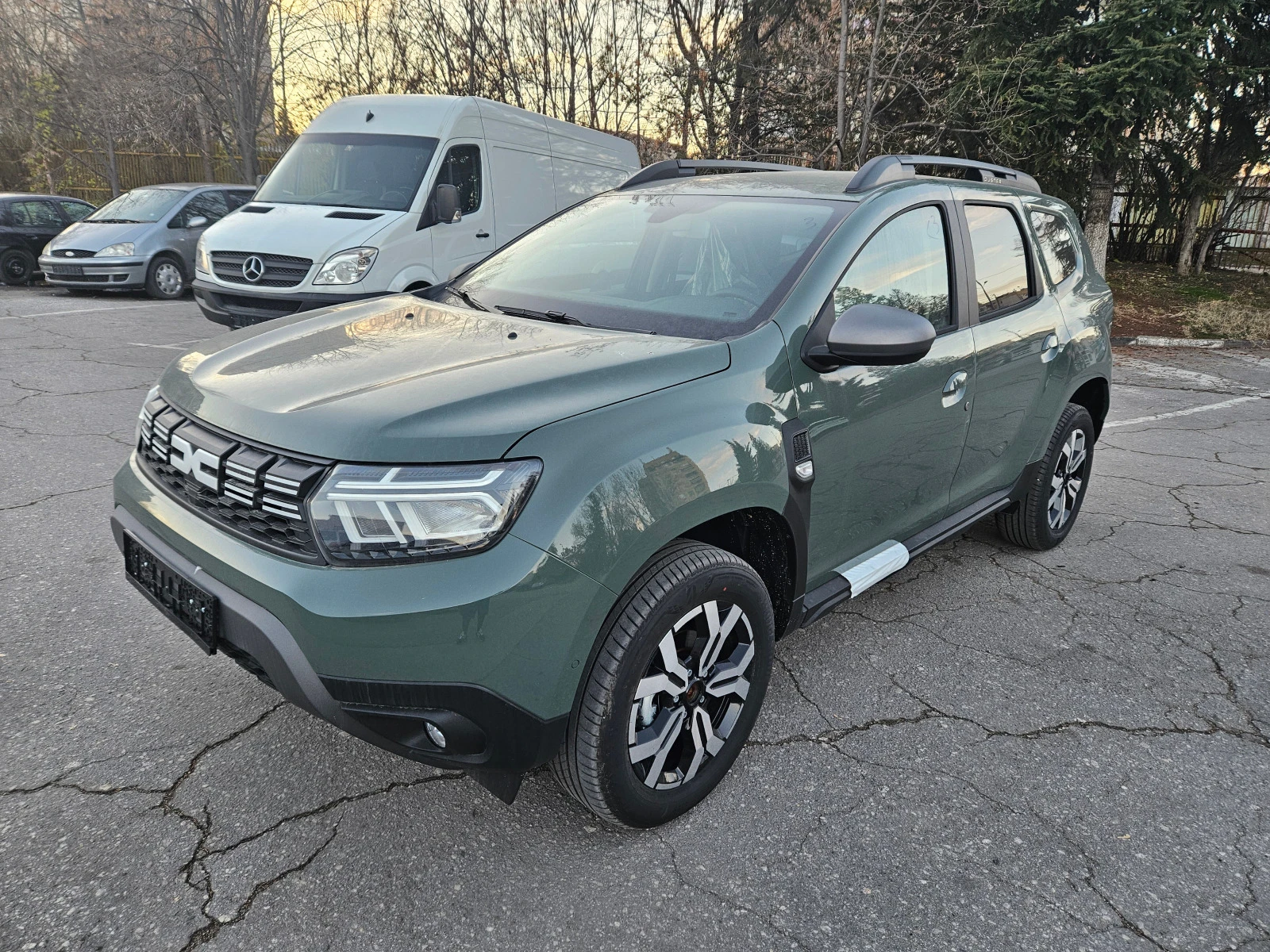 Dacia Duster 1.3T(150 Hp) AT-HOB!!!Гаранция!!! - изображение 2