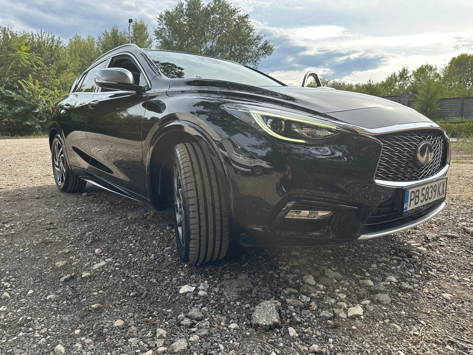 Infiniti Q30 Luxe - изображение 3