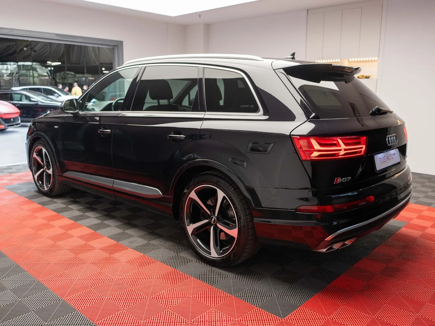 Audi SQ7 4.0 TDI quattro Tiptronic - изображение 4
