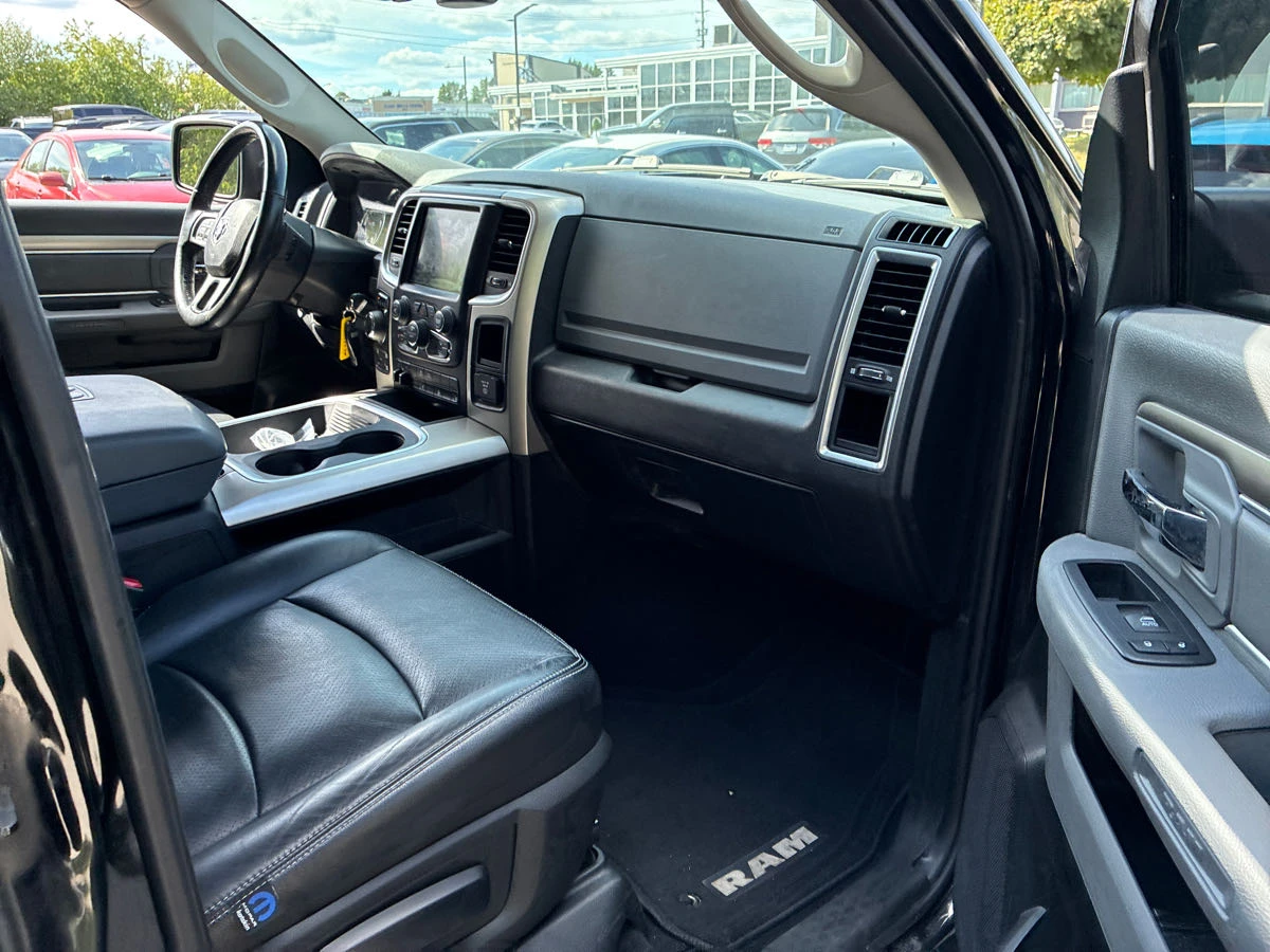 Dodge RAM 1500 CARFAX* АВТОФИНАНСИРАНЕ* БЕЗ ПЪРВОНАЧАЛНА ВНОСКА*  - изображение 5