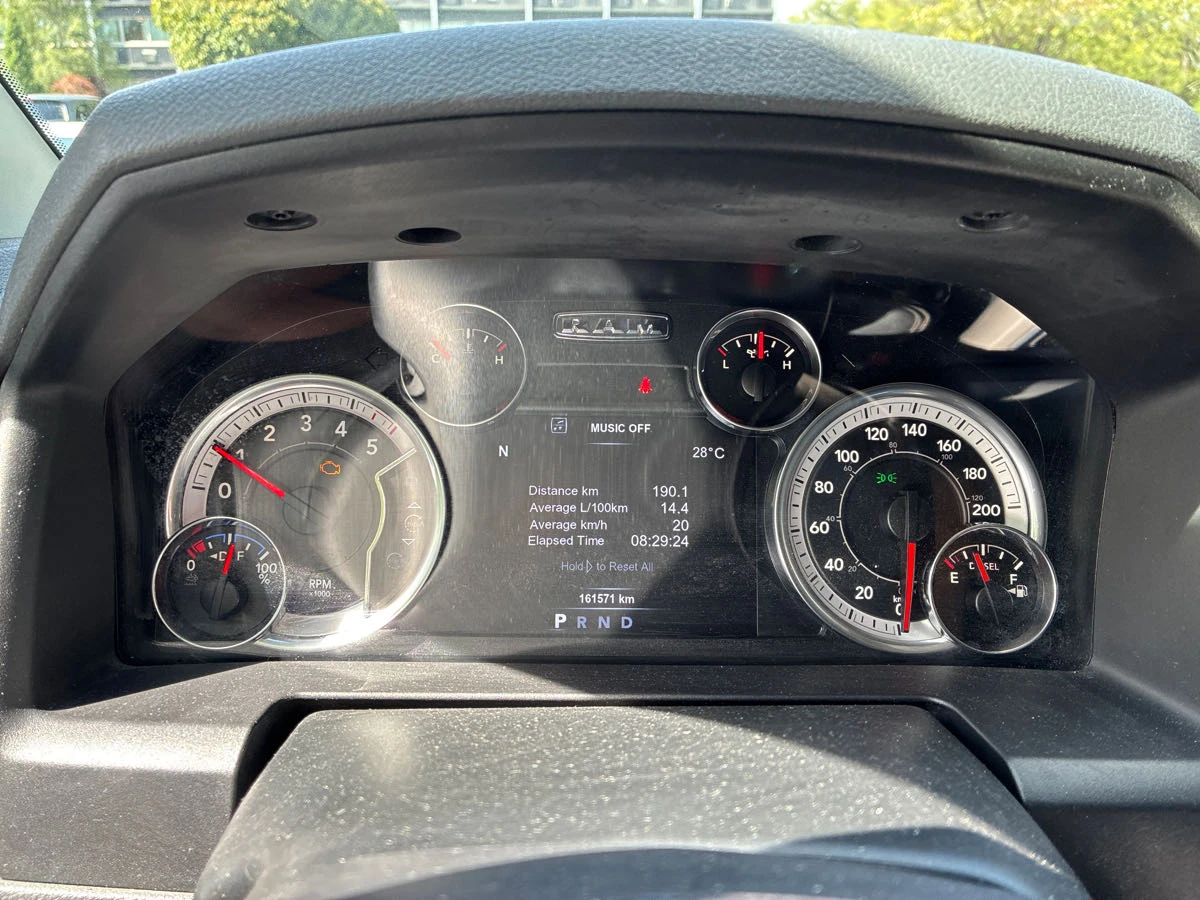 Dodge RAM 1500 CARFAX* АВТОФИНАНСИРАНЕ* БЕЗ ПЪРВОНАЧАЛНА ВНОСКА*  - изображение 10