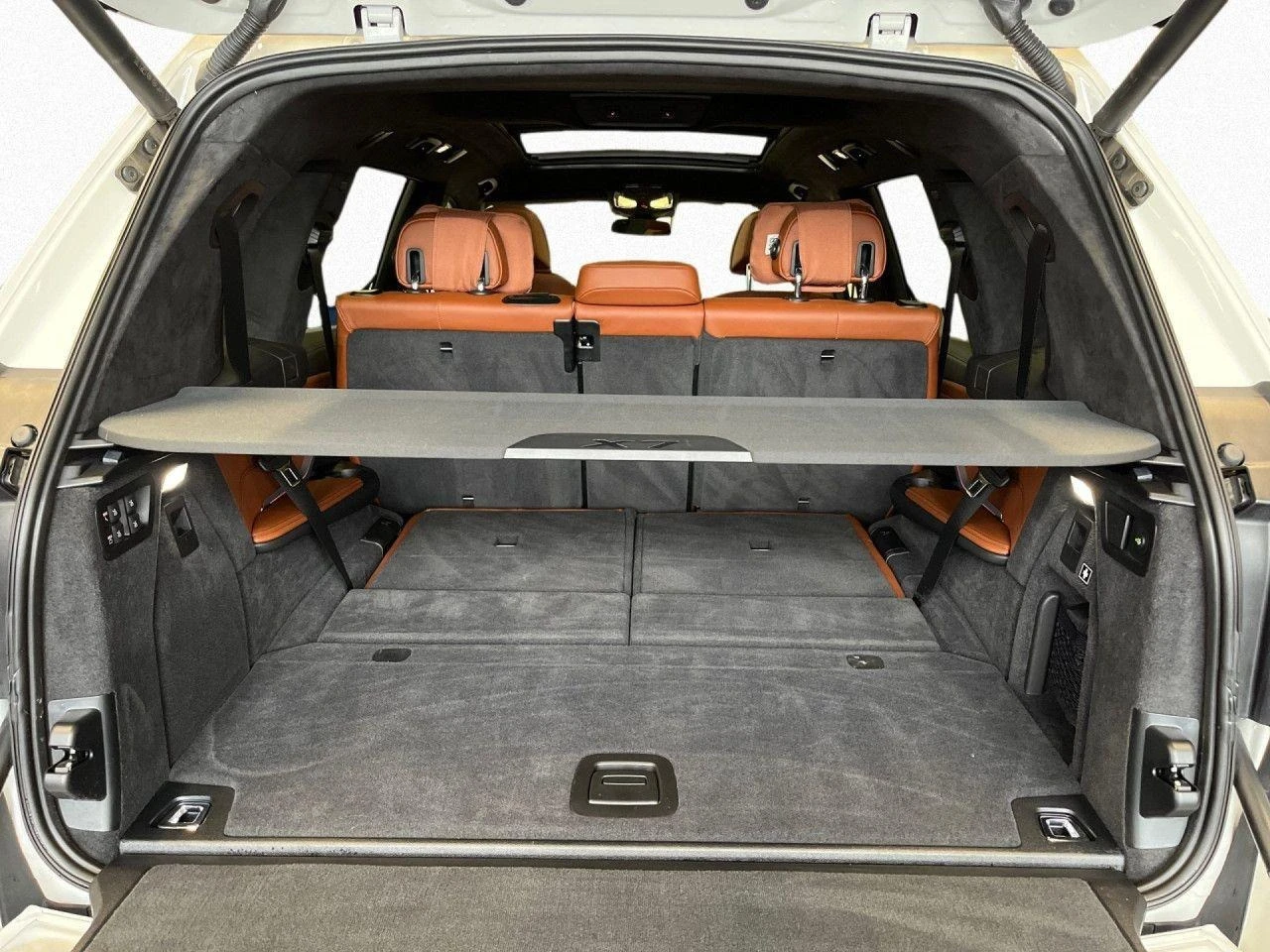 BMW X7 40i* M SPORT* PANO* H&K* HEAD-UP* DISTR*  | Mobile.bg   12