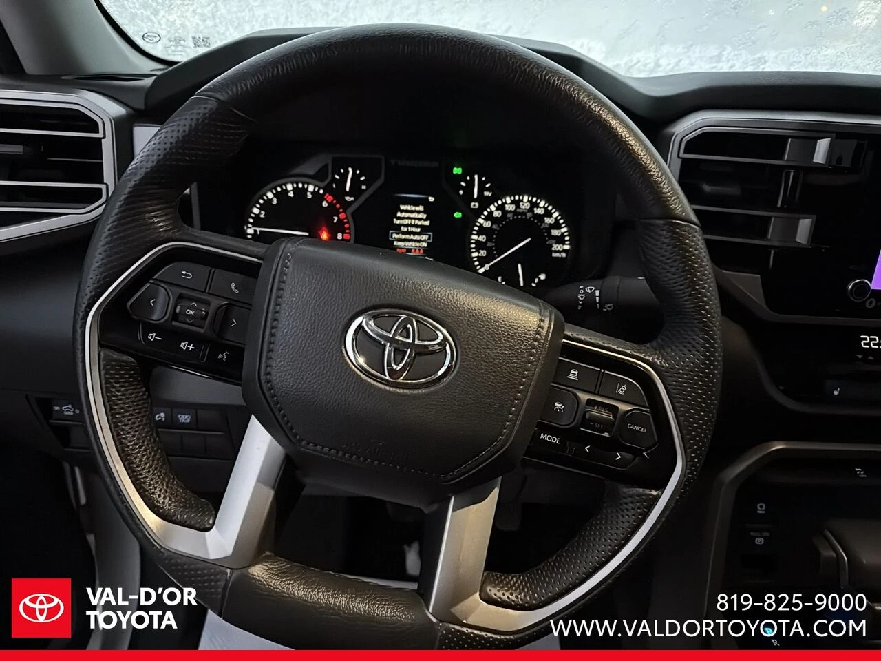 Toyota Tundra CREWMAX 4X4 - изображение 10