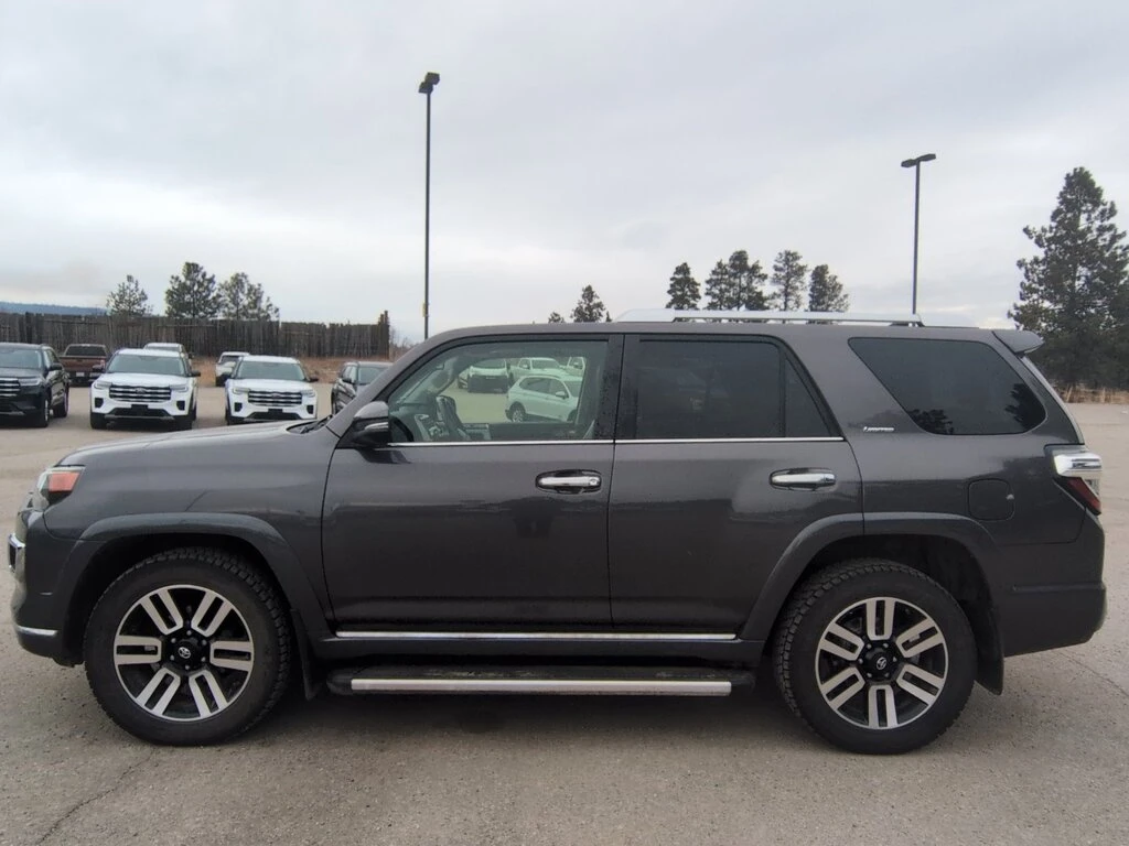 Toyota 4runner 4WD* 7 SEATER* Cruise Control* Кожа* Подгрев* НАВИ - изображение 5
