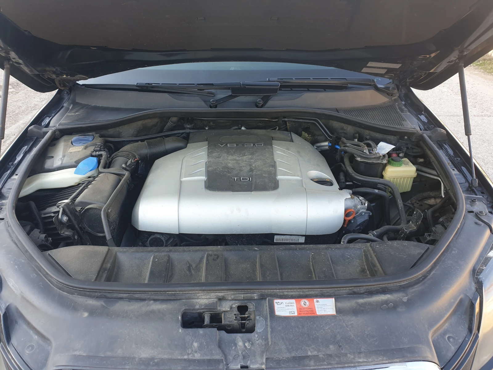 Audi Q7 3.0 TDI S-Line, снимка 16 - Автомобили и джипове - 53747879