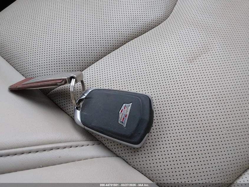 Cadillac Escalade 6.2l 4Wd Premium Luxury, снимка 11 - Автомобили и джипове - 54571621