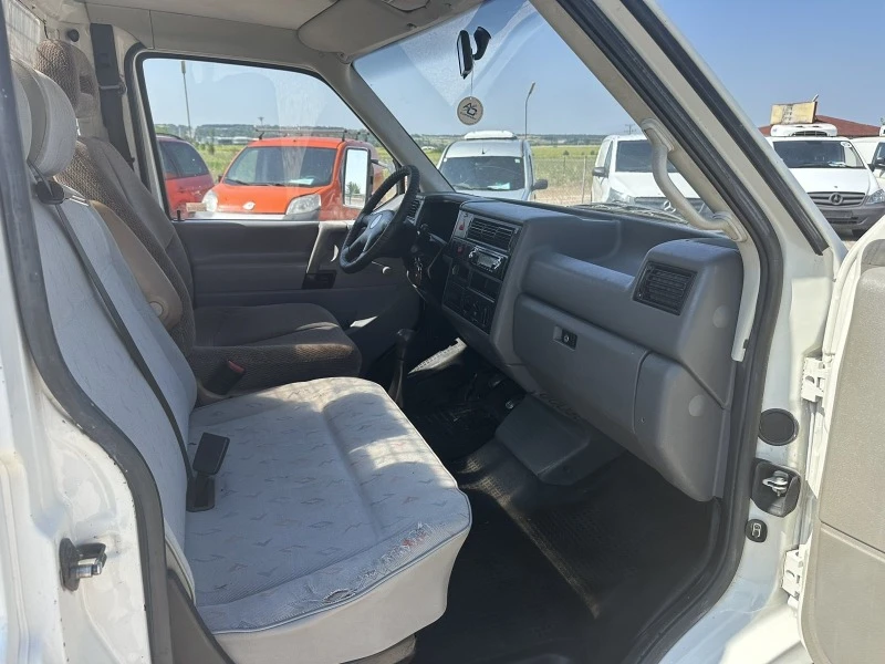 VW Transporter, снимка 10 - Бусове и автобуси - 41650094