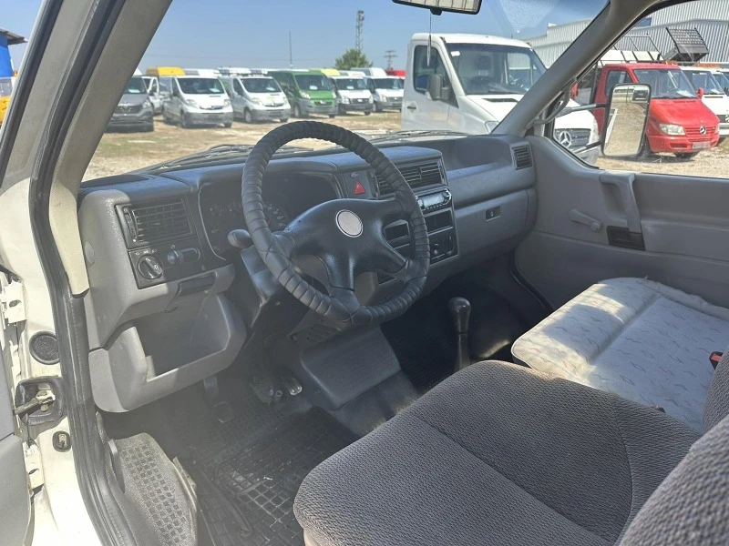 VW Transporter, снимка 11 - Бусове и автобуси - 41650094