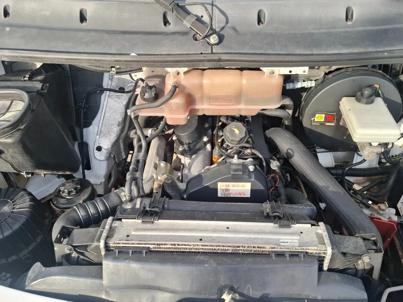 Iveco Daily До3.5т/Maxi/4.70м, снимка 14 - Бусове и автобуси - 52554312
