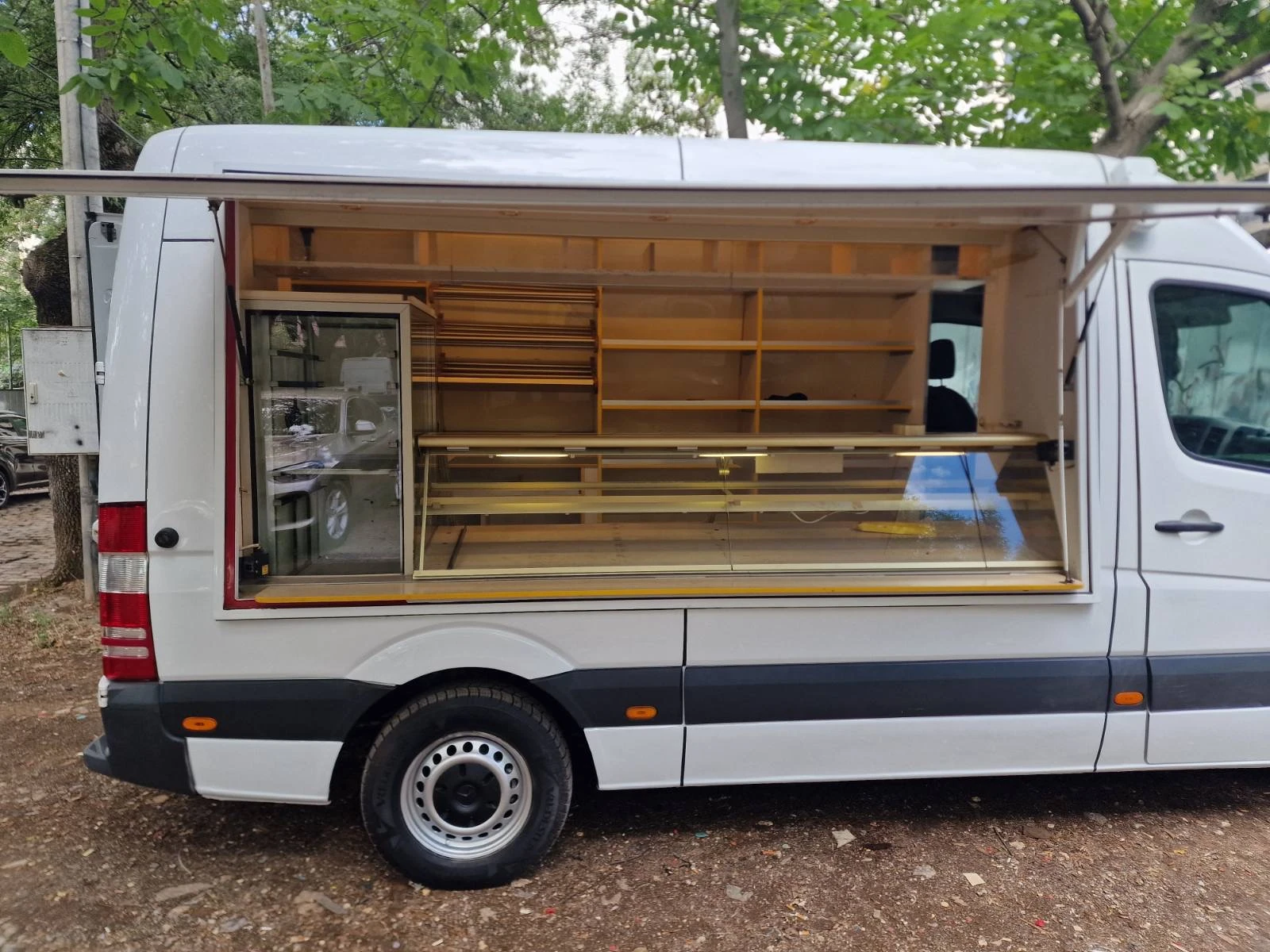 Mercedes-Benz Sprinter 311 Магазин , снимка 11 - Бусове и автобуси - 55532439