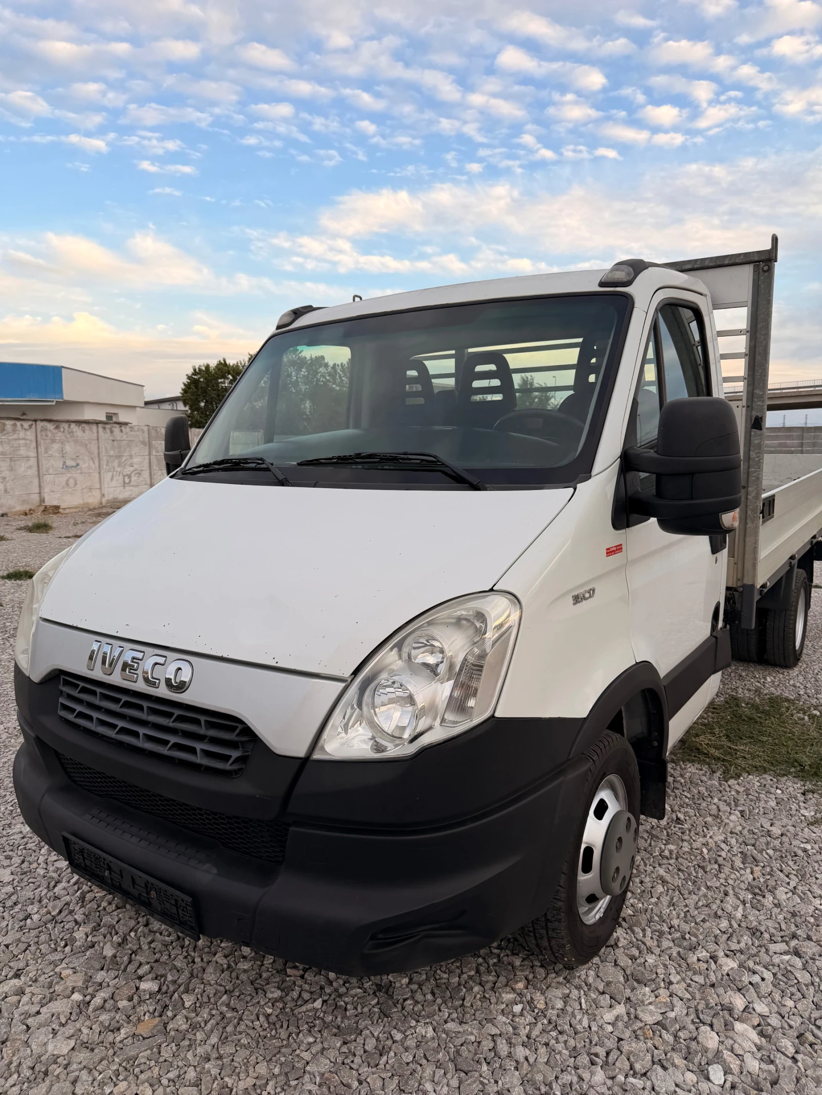 Iveco 35c17 Внос Швейцария , снимка 7 - Бусове и автобуси - 56249044
