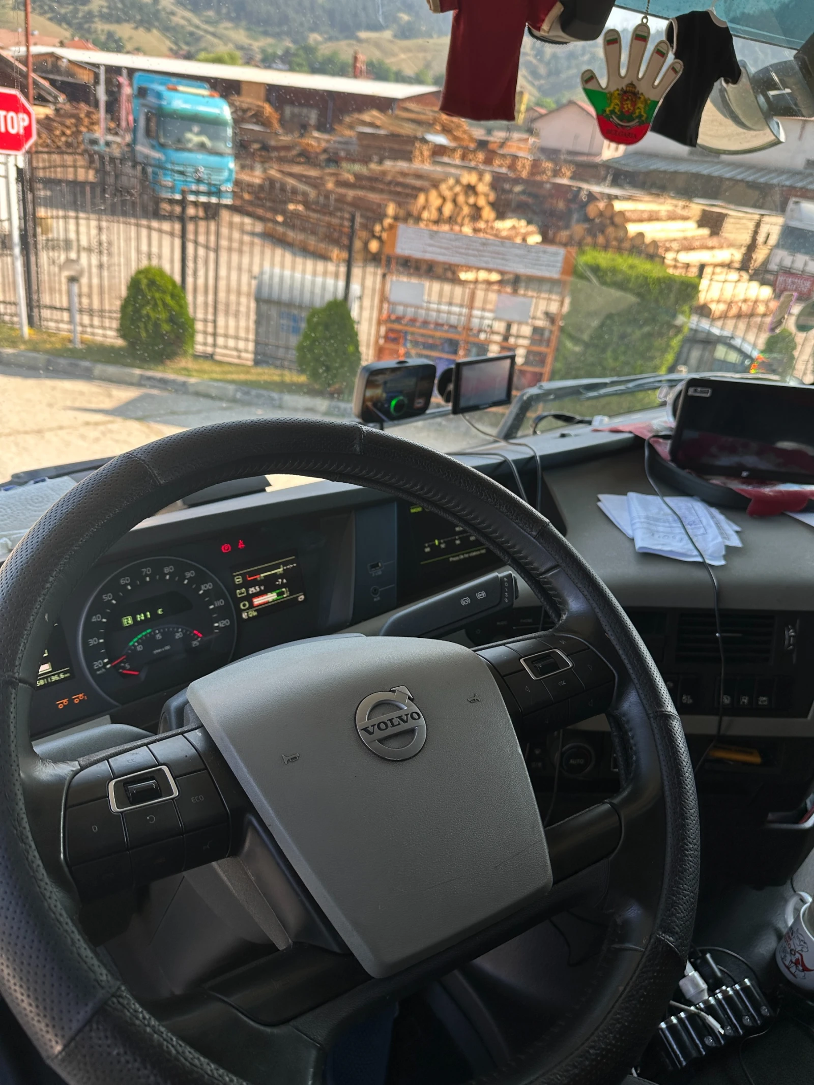 Volvo Fh 460 - изображение 3