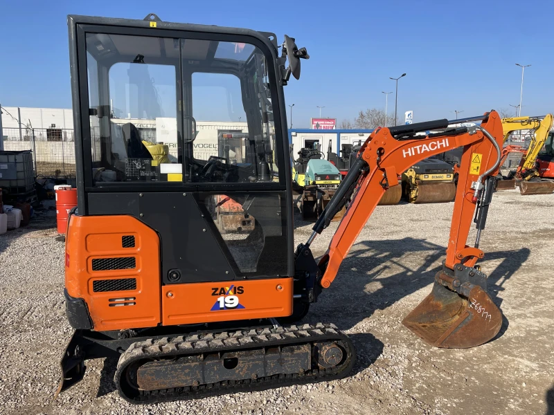 Багер Hitachi ZX 19-6, снимка 11 - Индустриална техника - 49025215