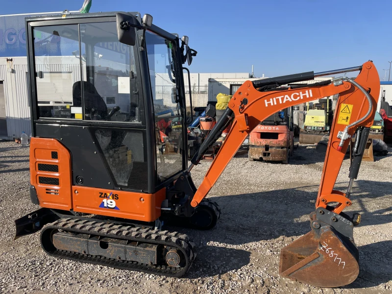 Багер Hitachi ZX 19-6, снимка 13 - Индустриална техника - 49025215