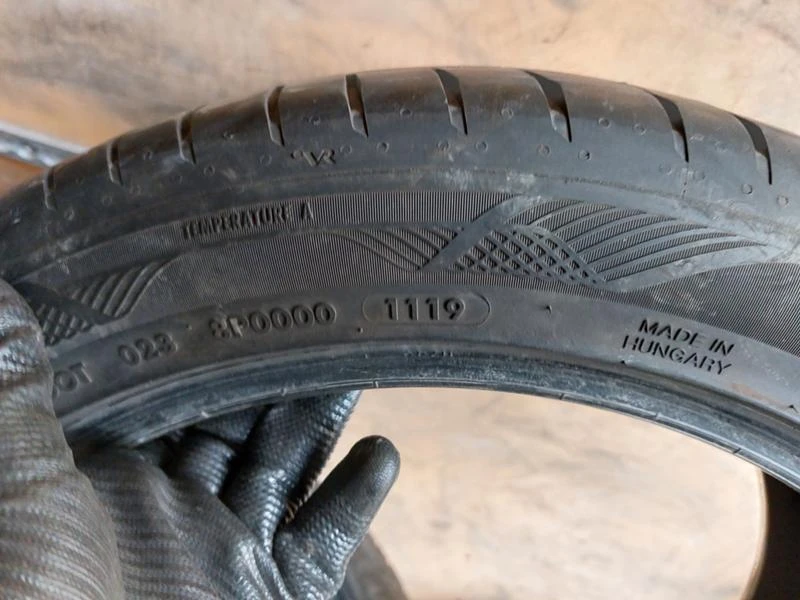 Гуми Летни 235/45R17, снимка 6 - Гуми и джанти - 37110821