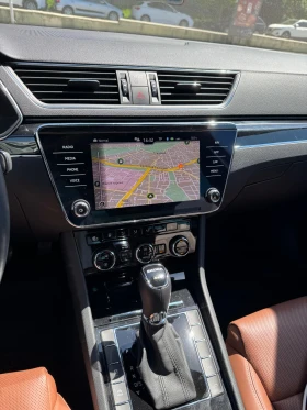 Skoda Superb Комби, снимка 9