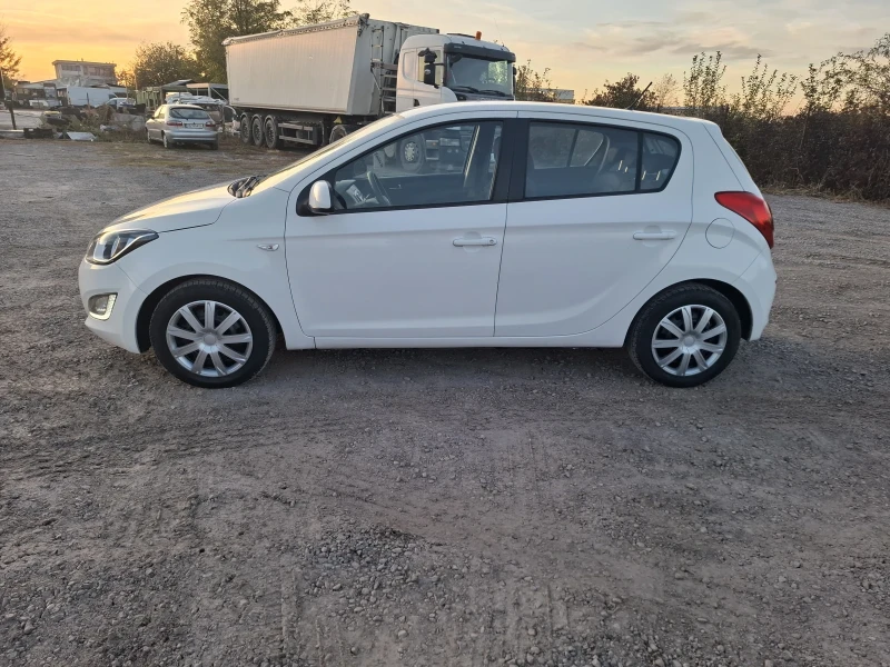 Hyundai I20 Бензин ГАЗ, снимка 3 - Автомобили и джипове - 48812043