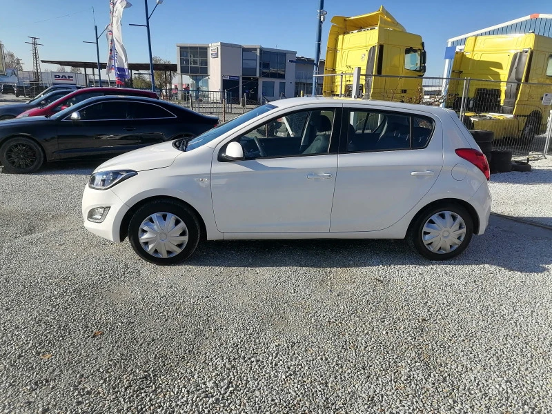 Hyundai I20 Бензин ГАЗ, снимка 3 - Автомобили и джипове - 43347117