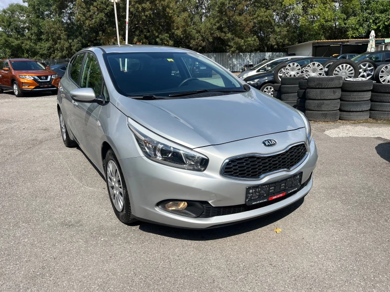 Kia Ceed 1.4i Euro 5 Швейцария, снимка 1 - Автомобили и джипове - 47048593