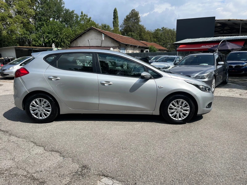 Kia Ceed 1.4i Euro 5 Швейцария, снимка 5 - Автомобили и джипове - 47048593