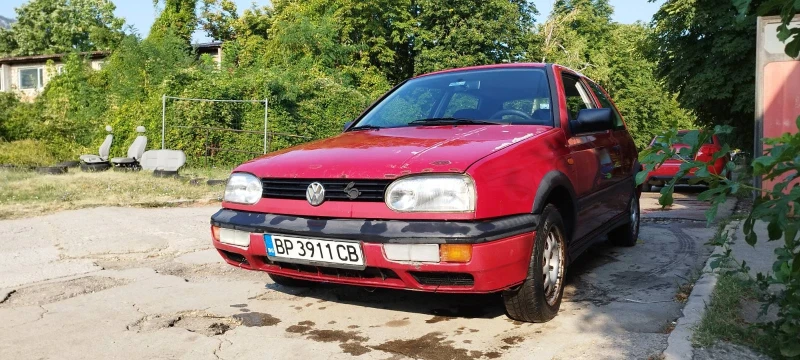 VW Golf, снимка 1 - Автомобили и джипове - 47285641