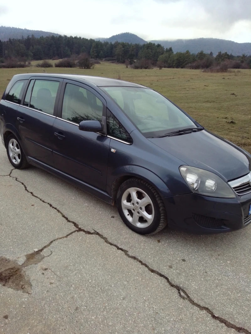 Opel Zafira 1.9 120кс, снимка 2 - Автомобили и джипове - 48327030