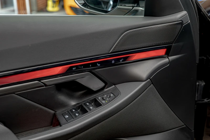 BMW 550 e/xDrive/M-Sport/HuD/Камера/Adaptive Drive, снимка 8 - Автомобили и джипове - 50569685