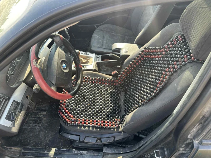 BMW 320, снимка 4 - Автомобили и джипове - 52913791