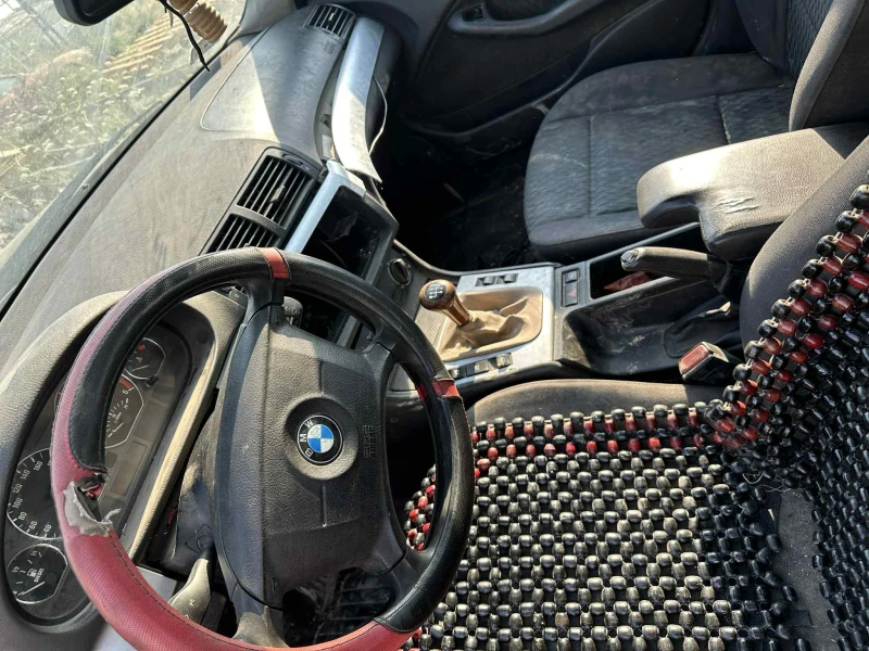 BMW 320, снимка 2 - Автомобили и джипове - 52913791