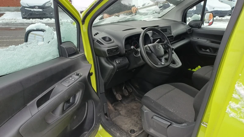 Opel Combo 1.2 Дизел, снимка 9 - Автомобили и джипове - 52979477