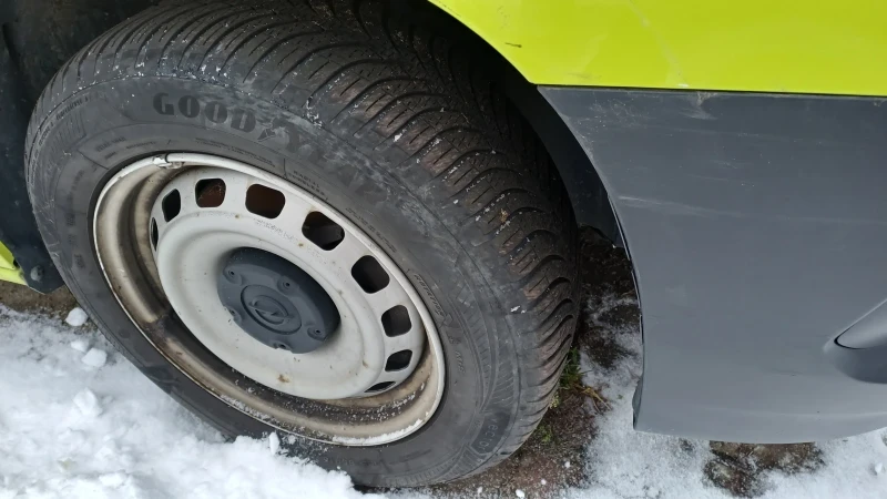 Opel Combo 1.2 Дизел, снимка 7 - Автомобили и джипове - 52979477