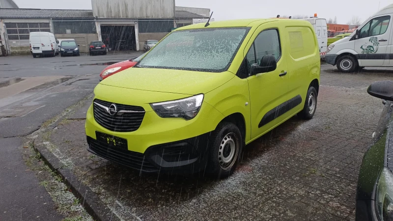 Opel Combo 1.2 Дизел, снимка 2 - Автомобили и джипове - 52979477