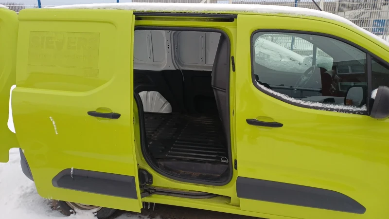 Opel Combo 1.2 Дизел, снимка 5 - Автомобили и джипове - 52979477