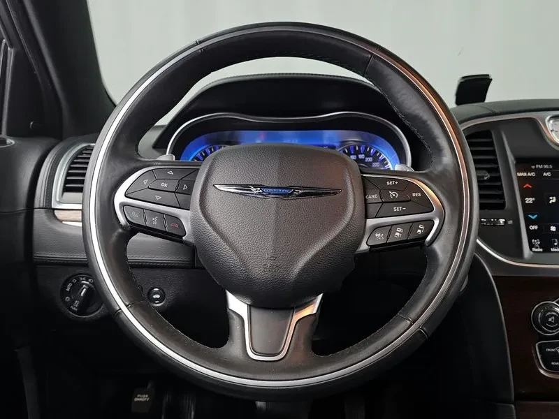 Chrysler 300c 3.6, снимка 13 - Автомобили и джипове - 54326109