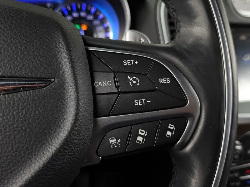 Chrysler 300c 3.6, снимка 17 - Автомобили и джипове - 54326109