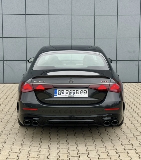 Mercedes-Benz E 53 AMG MBUX Superscreen, снимка 3 - Автомобили и джипове - 56306344