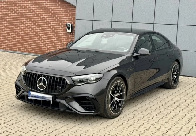 Mercedes-Benz E 53 AMG MBUX Superscreen, снимка 2 - Автомобили и джипове - 56306344