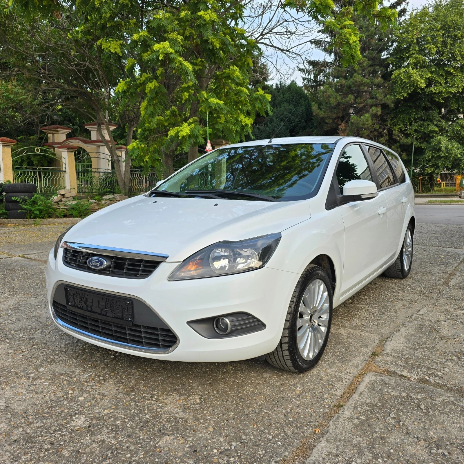 Ford Focus 2.0i GAZ - [1] 